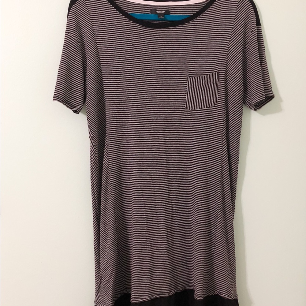 Vera Wang casual striped dress size small